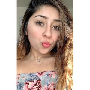 Meet your Posher, Abigail